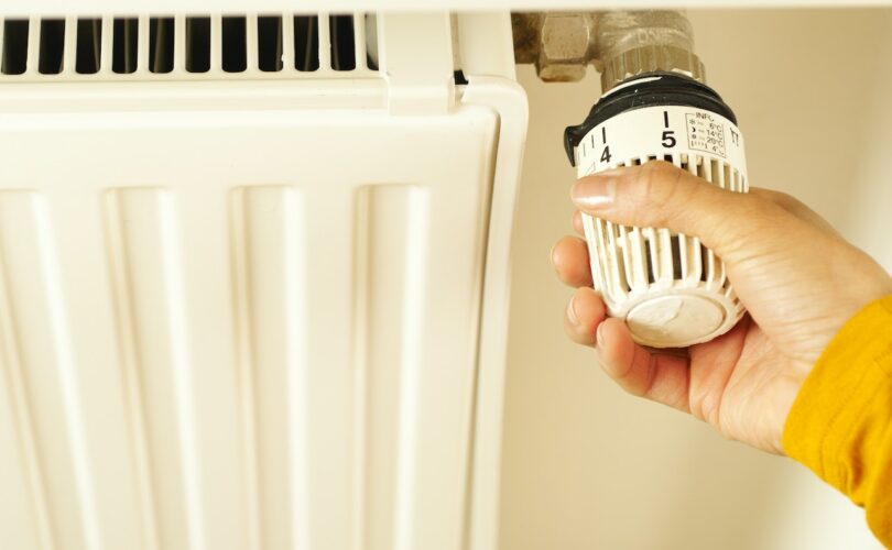 Kotły kondensacyjne dwufunkcyjne – dlaczego warto rozważyć ich montaż?